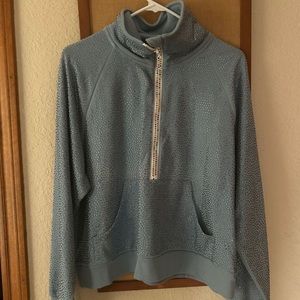 Queen of sparkles pullover